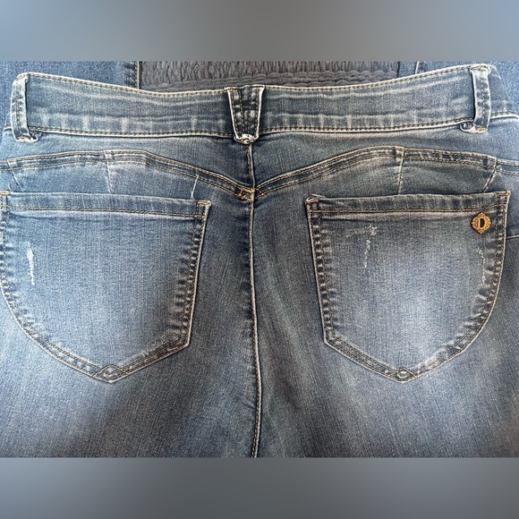 Democracy Absolution Skinny Jeans - Picture 3 of 3